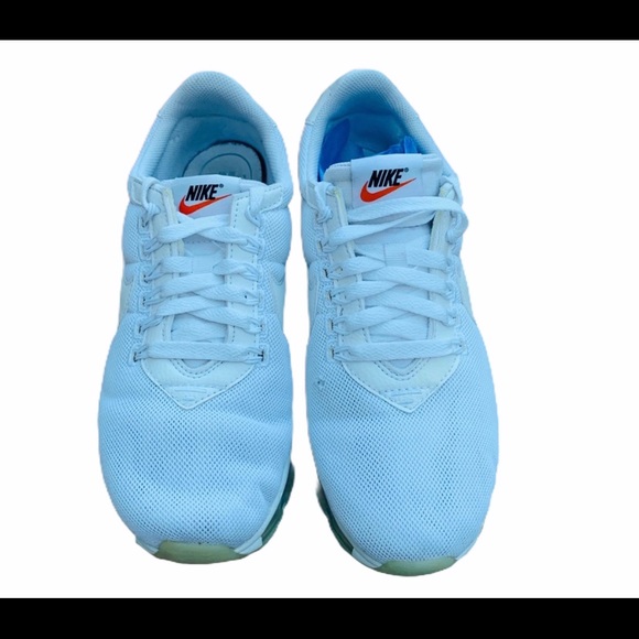 (EOS) - Picture 16 of 16